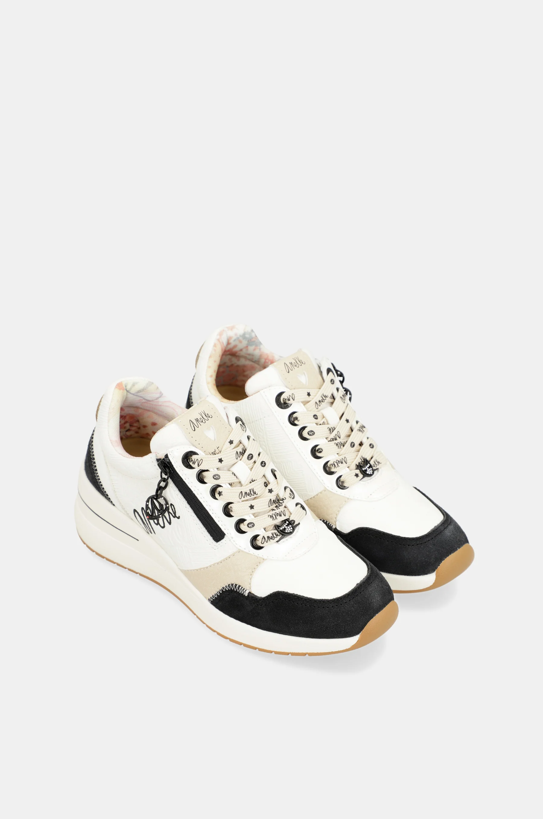 Baskets à semelle compensée, blanc et noir - Image 3