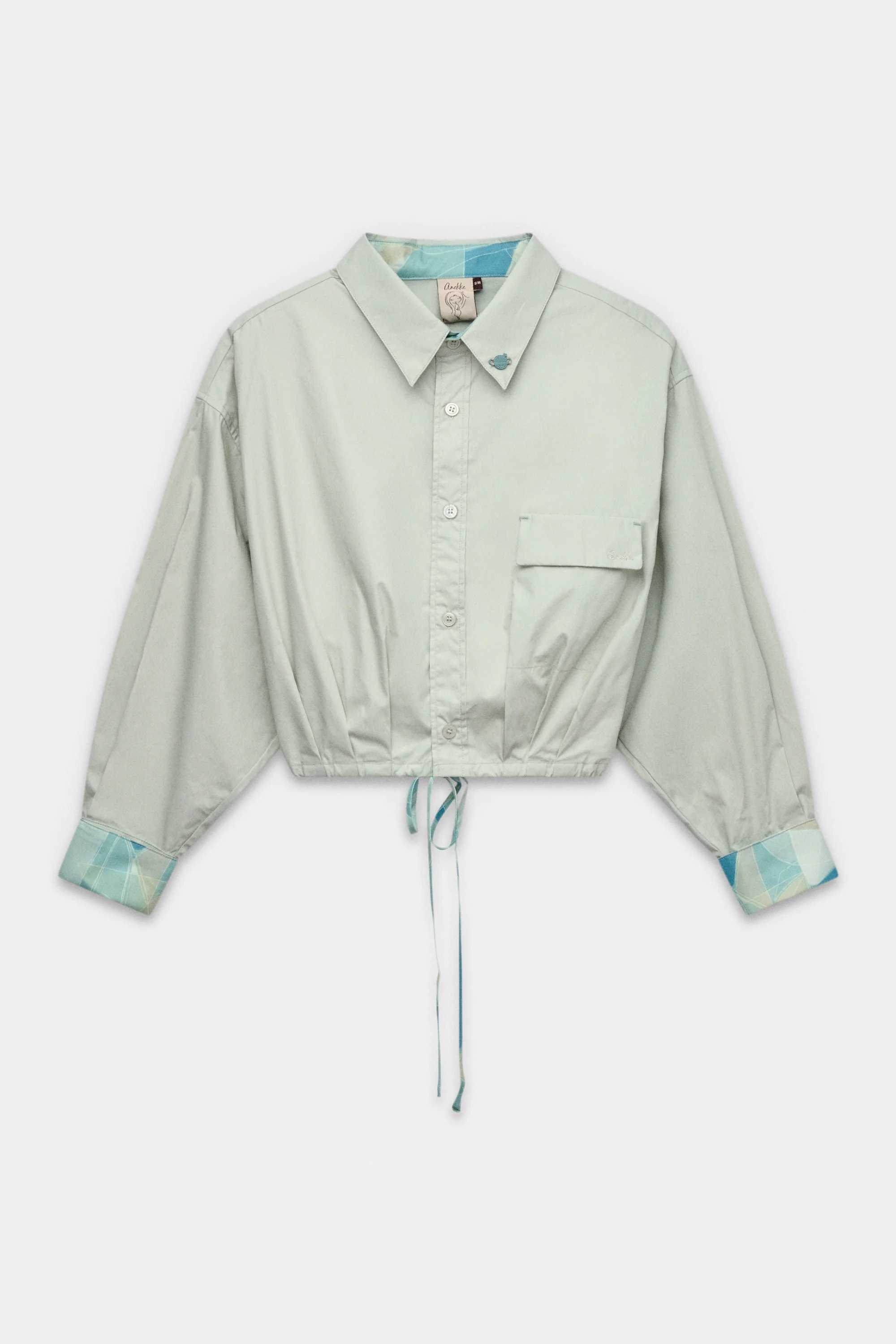 Chemise décolletée