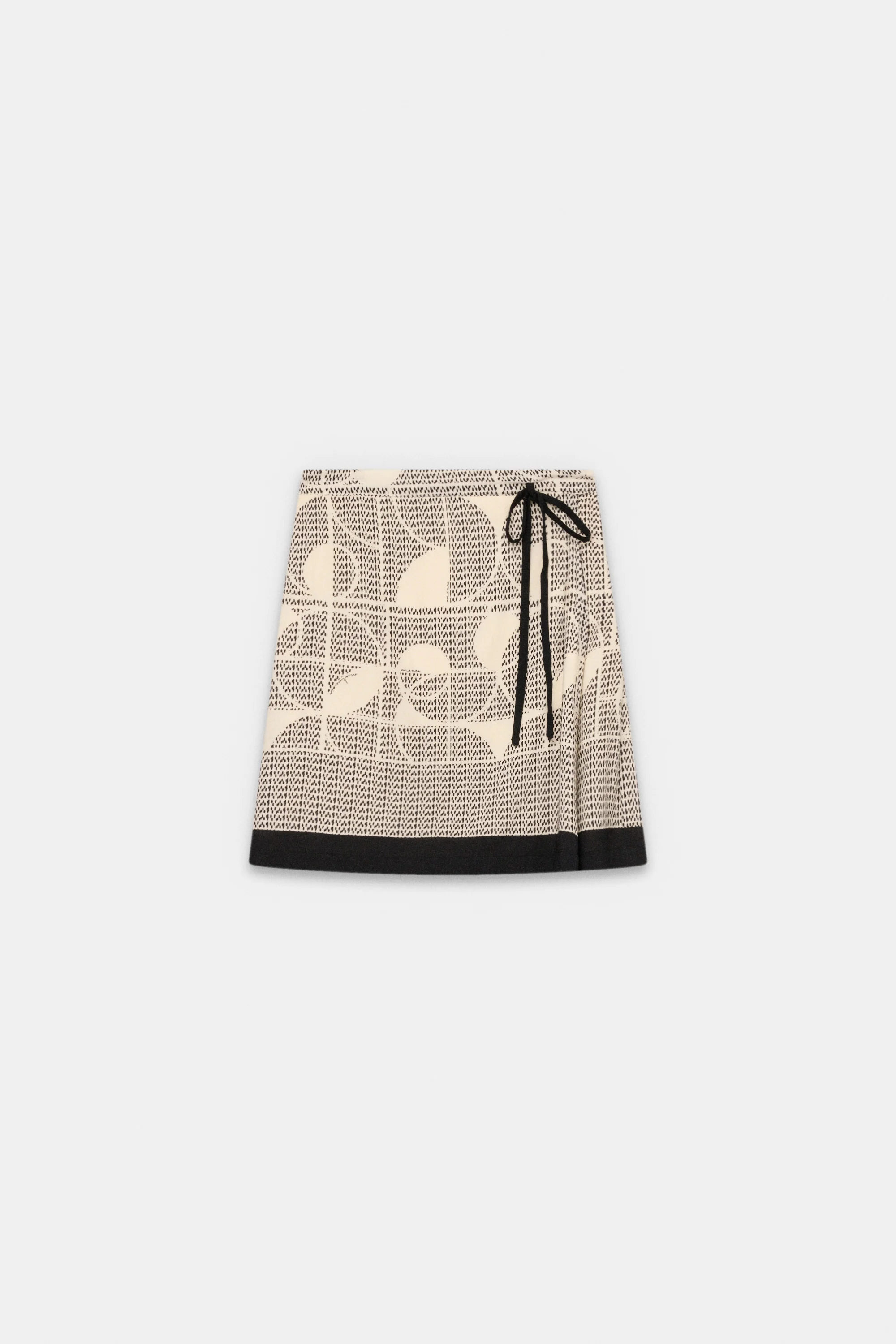 Jupe courte noire et blanche