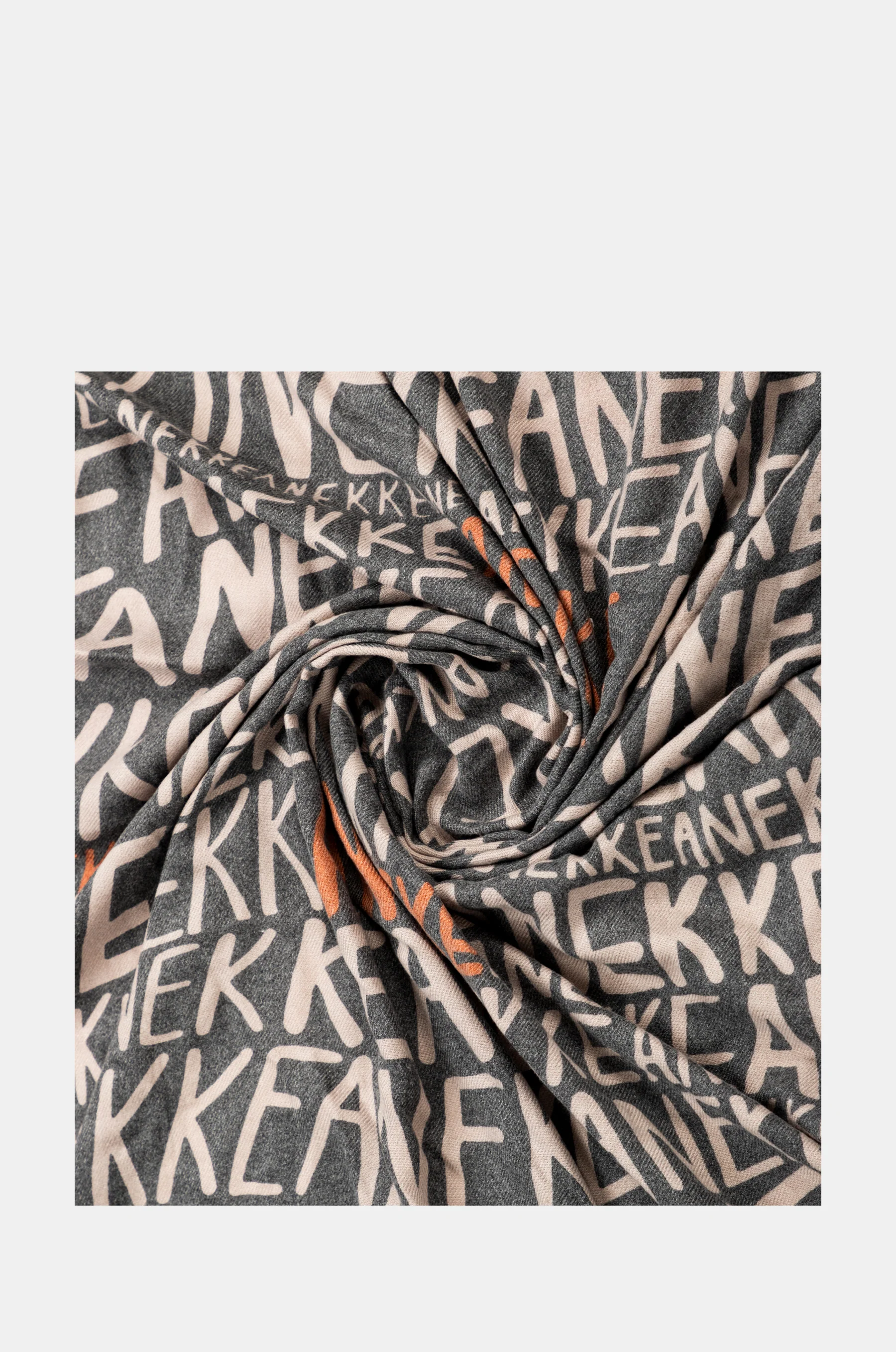 Pashmina Logo Brown - Image 5