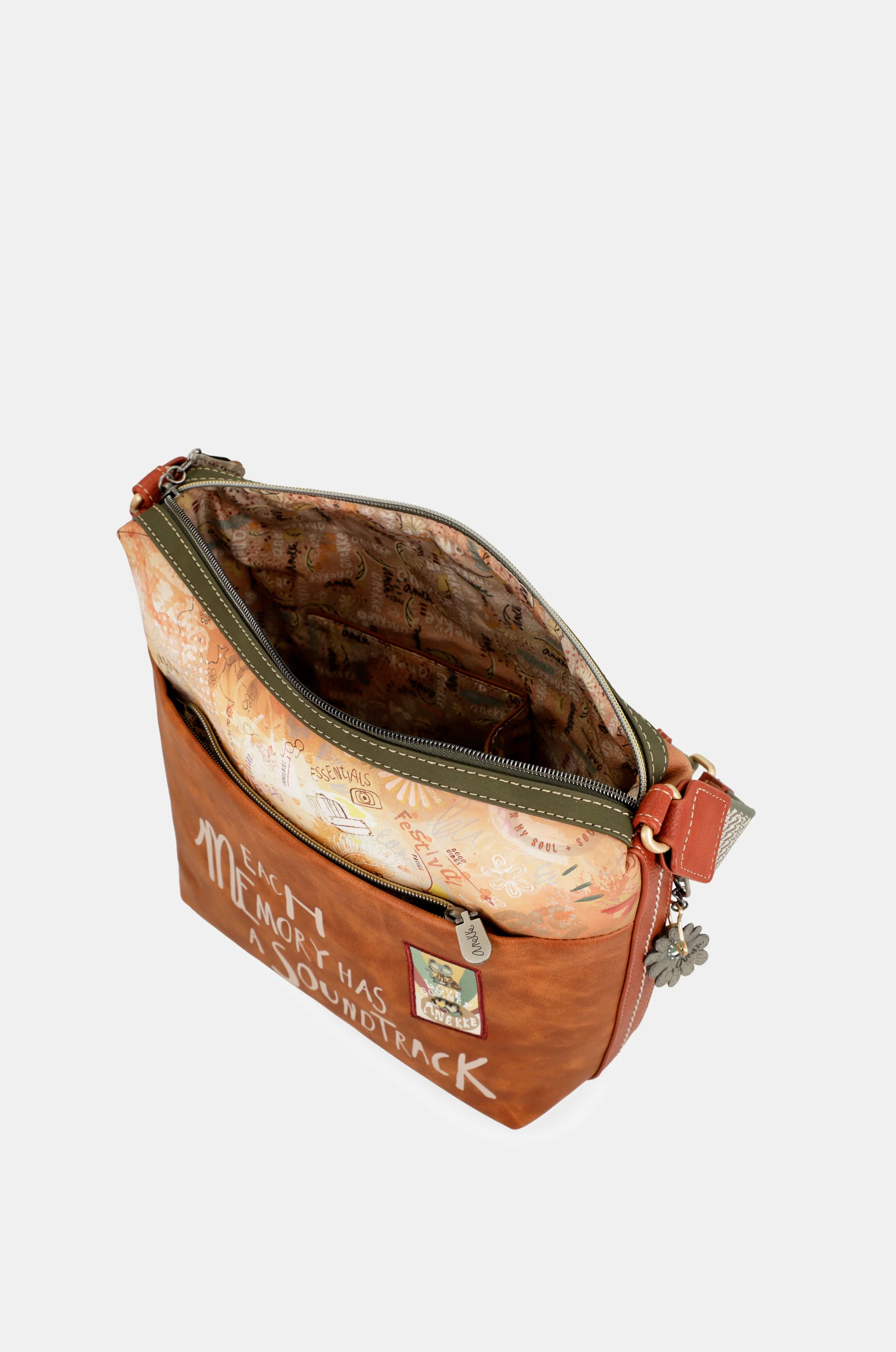 Sac bandoulière grand format camel Peace & Love - Image 10