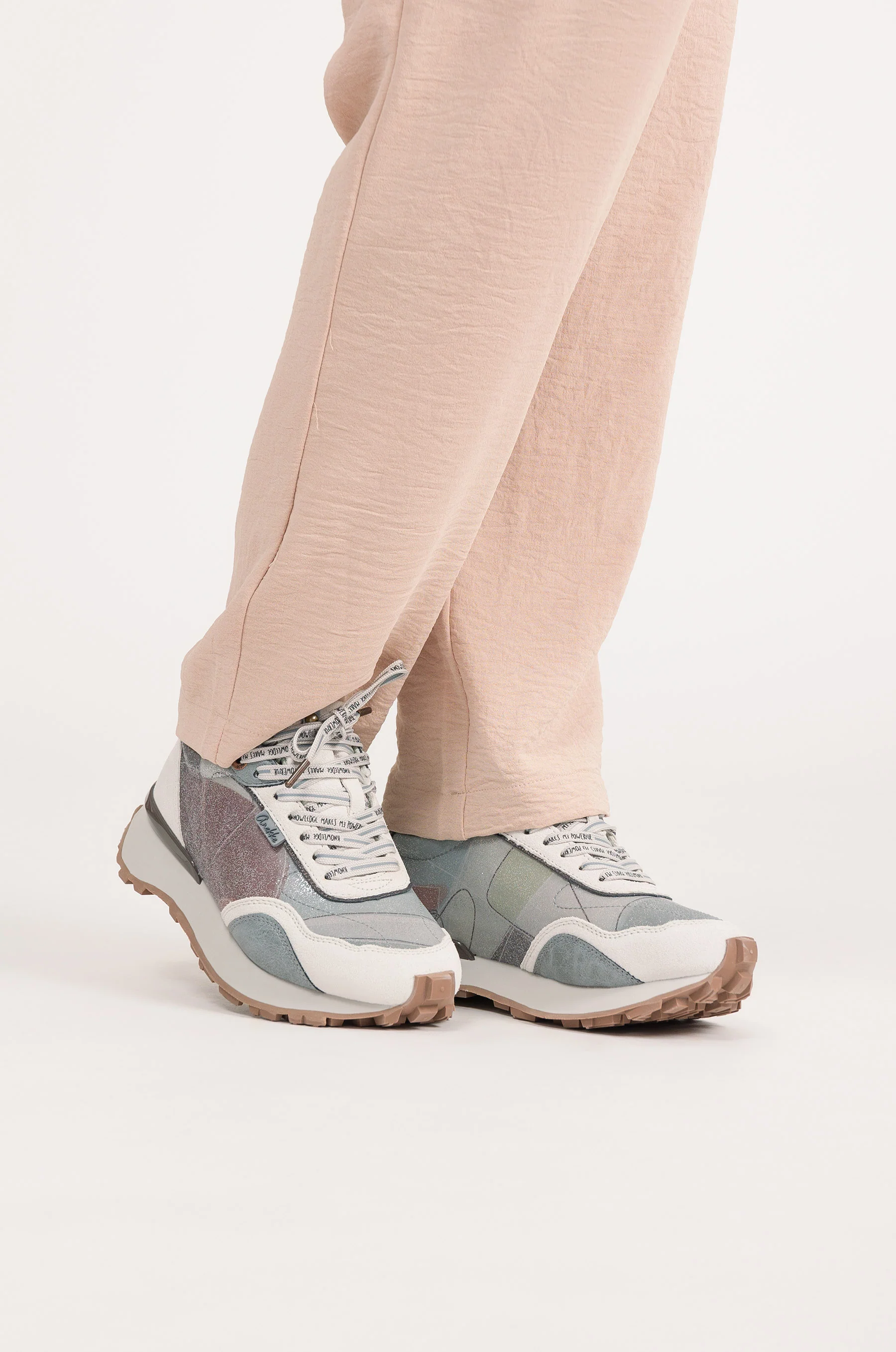 Sneakers argentés - Image 4