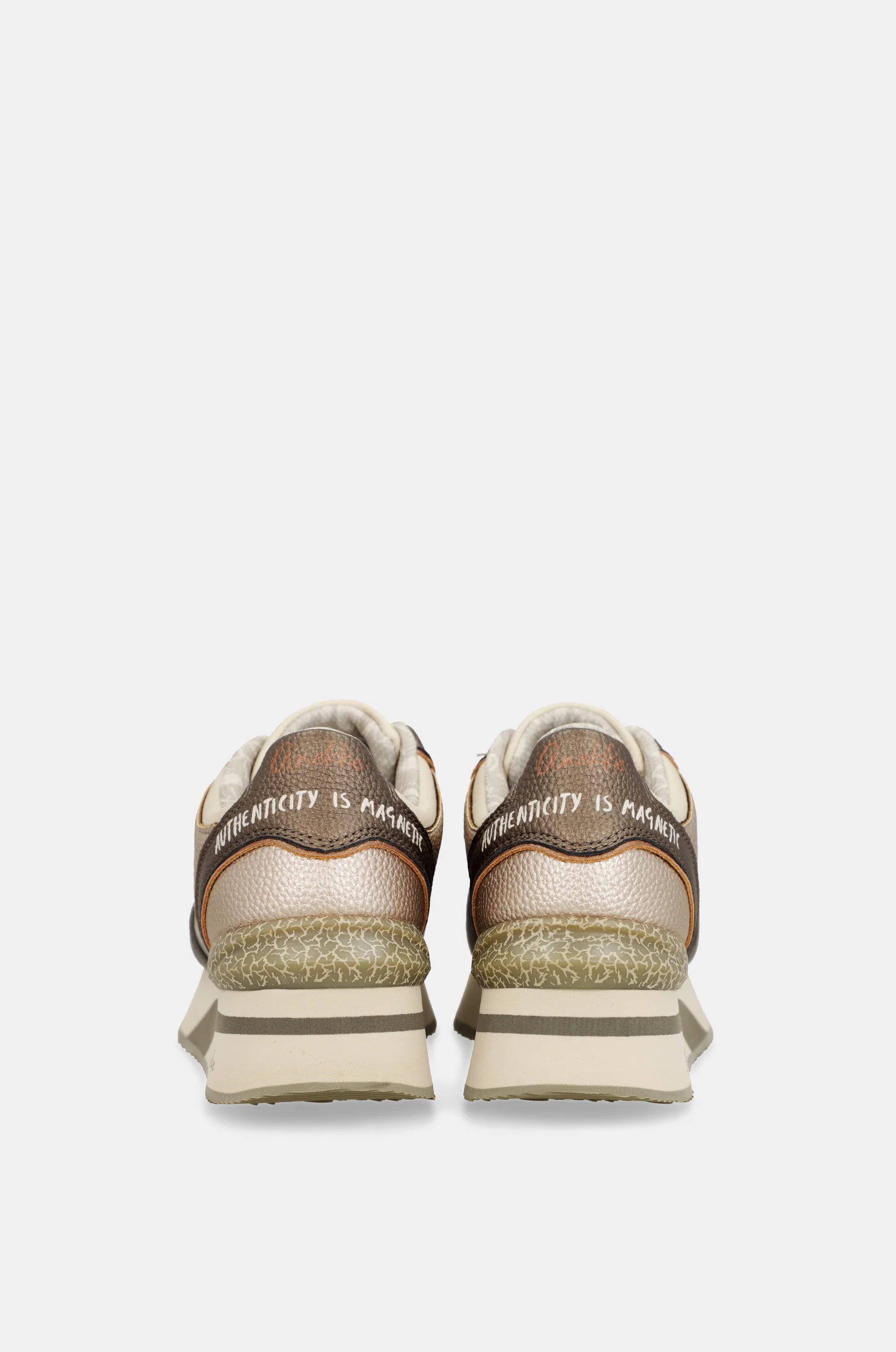 Sneakers beige et cuivrés - Image 5