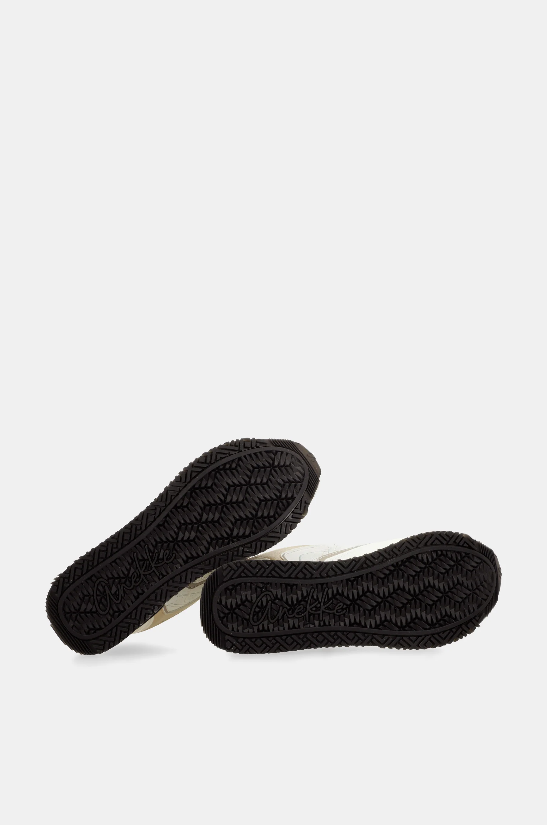 Sneakers blancs avec détails noirs - Image 6