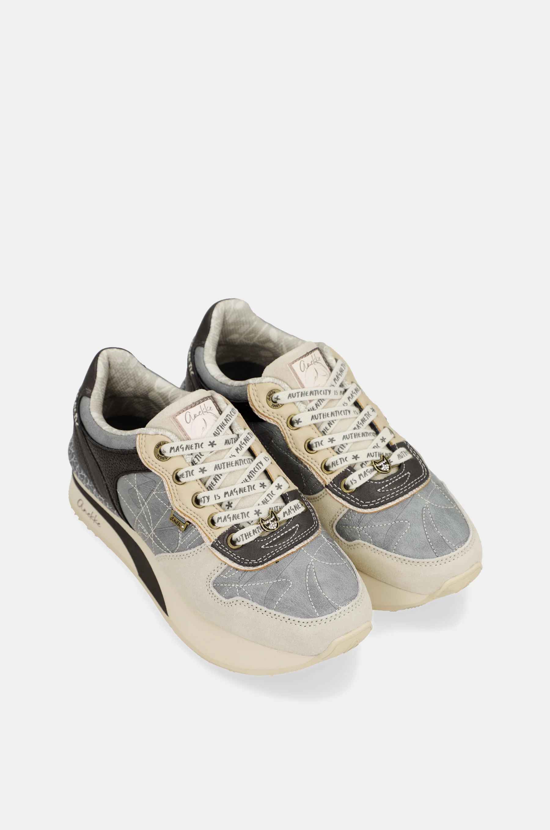 Sneakers bleus et beige - Image 5