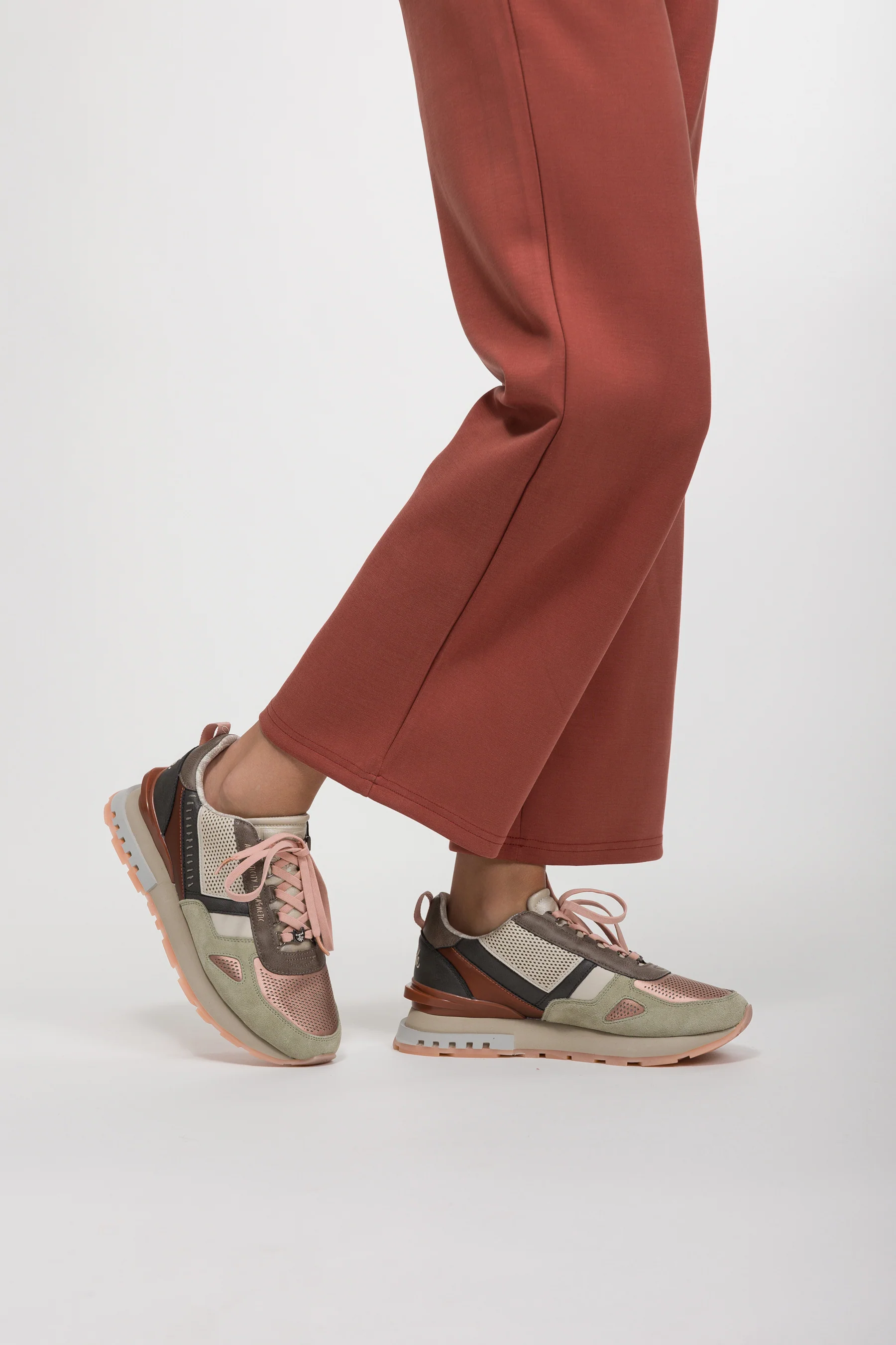 Sneakers multicolores - Image 2