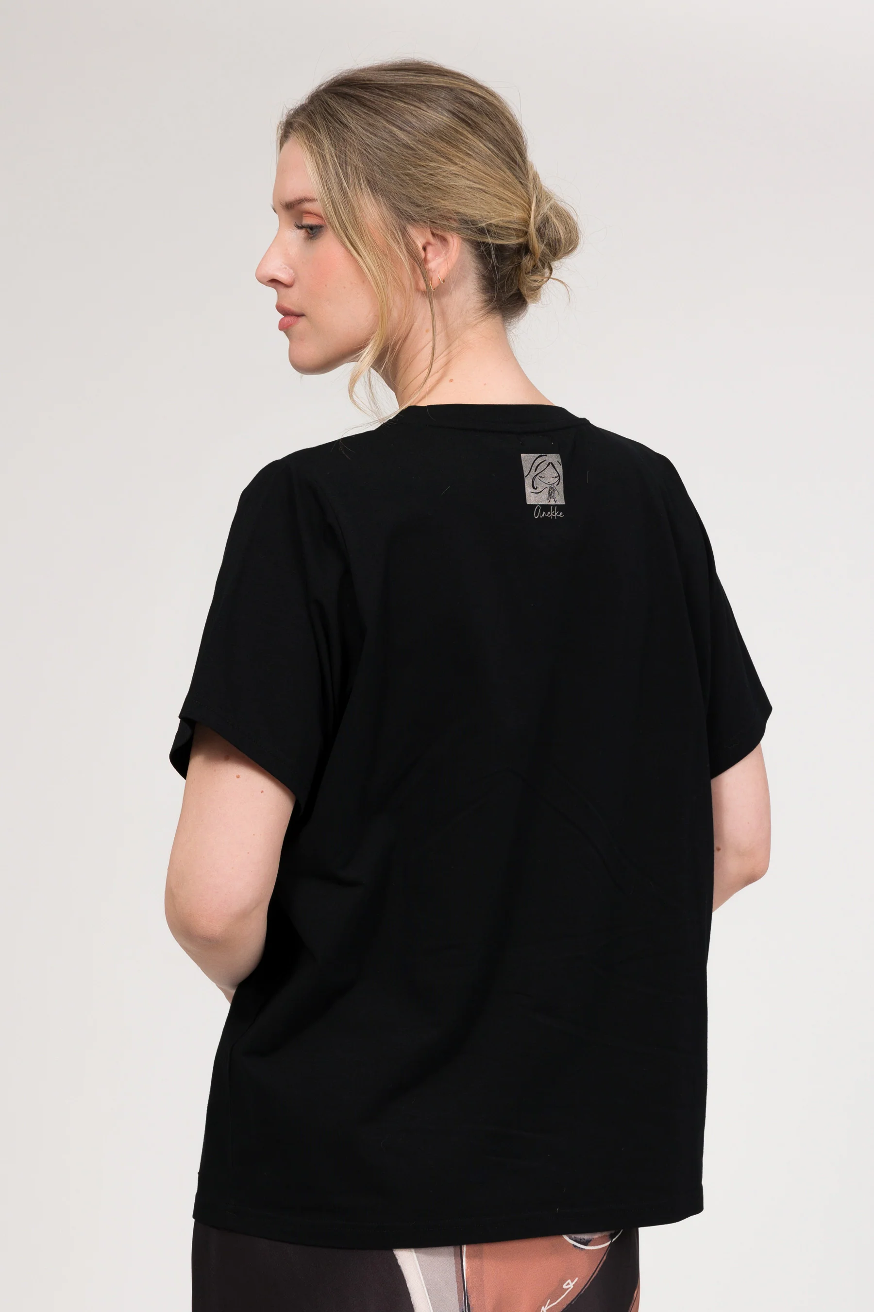 T-shirt noir à manches courtes - Image 4